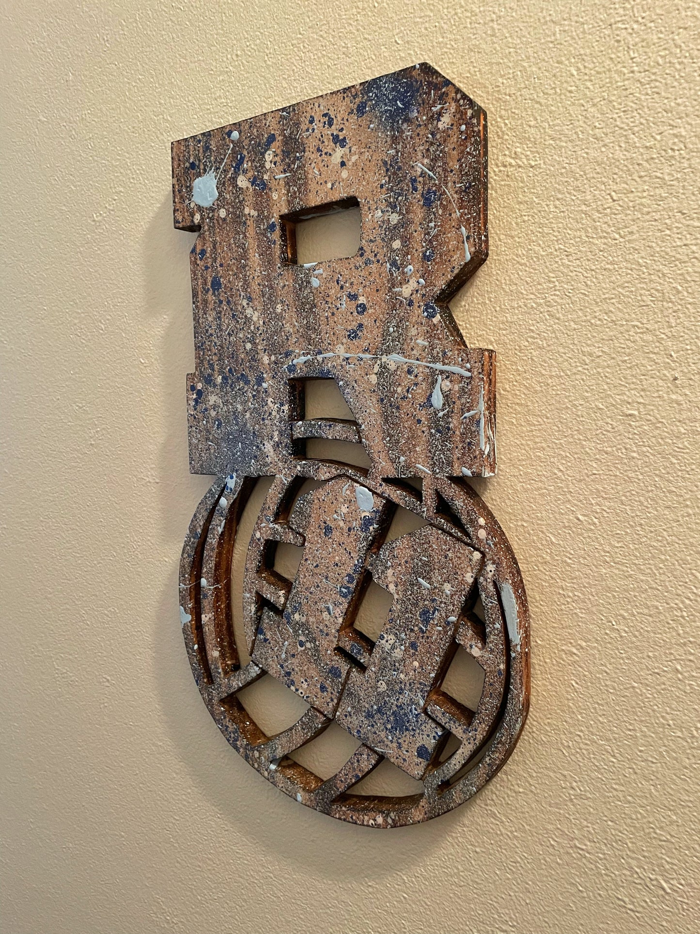 Custom High School Volleyball Piece with "R"