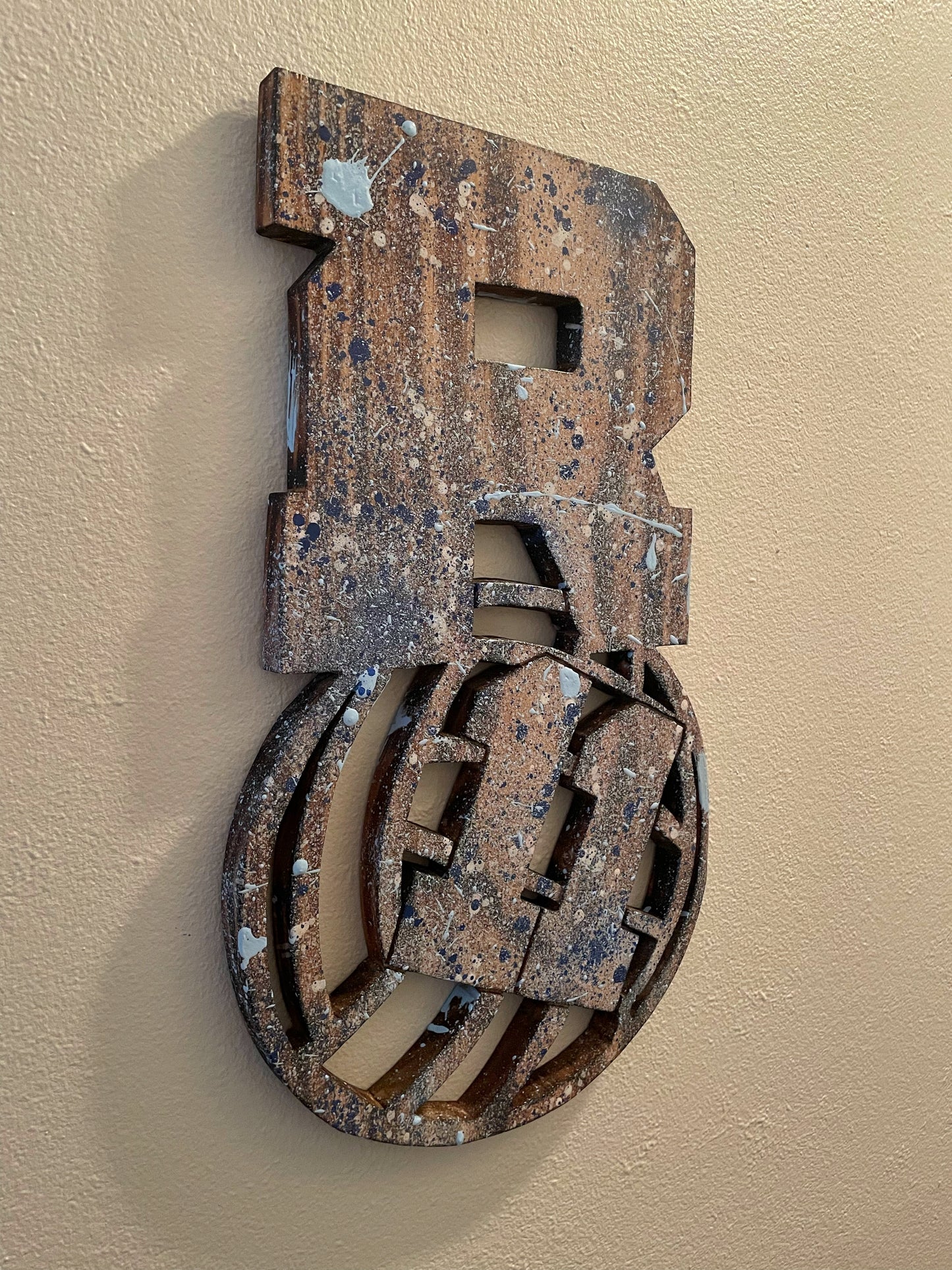 Custom High School Volleyball Piece with "R"